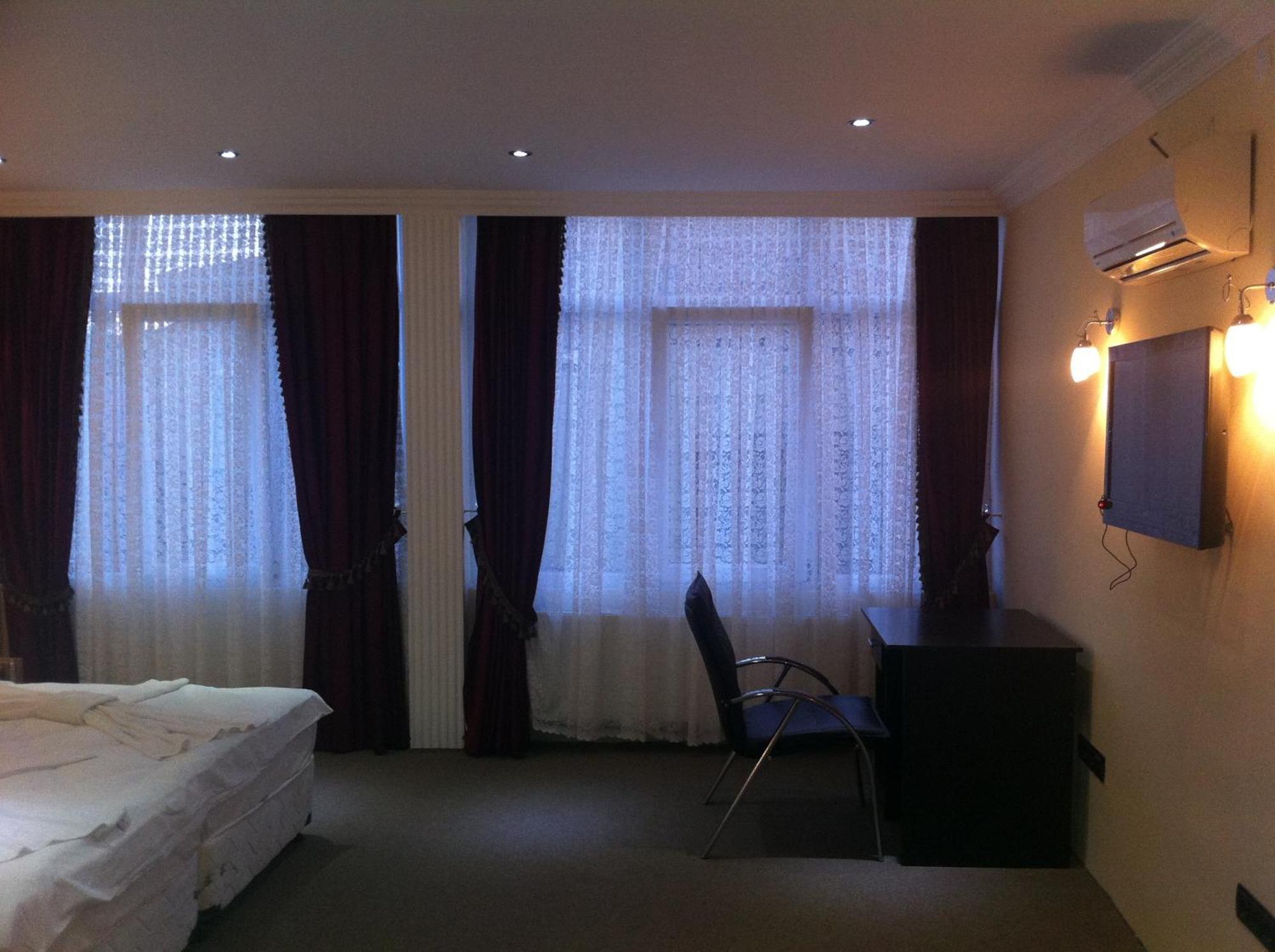 Tj'S Hotel Ечеабат Екстериор снимка