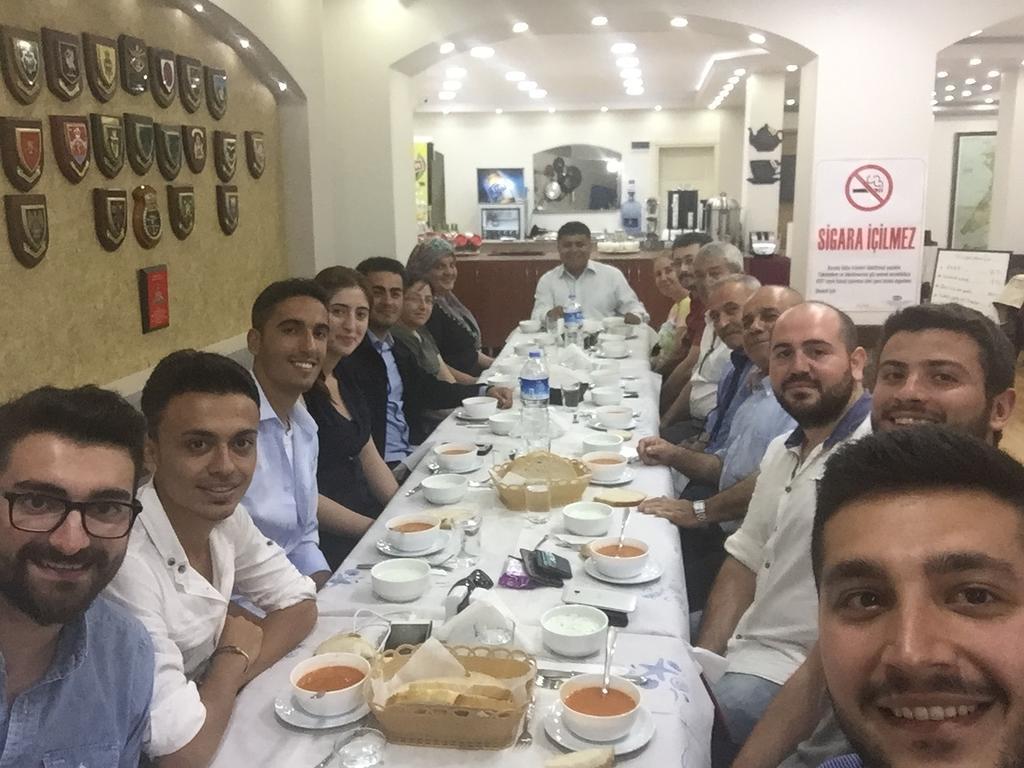 Tj'S Hotel Ечеабат Екстериор снимка