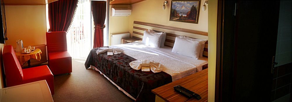 Tj'S Hotel Ечеабат Екстериор снимка